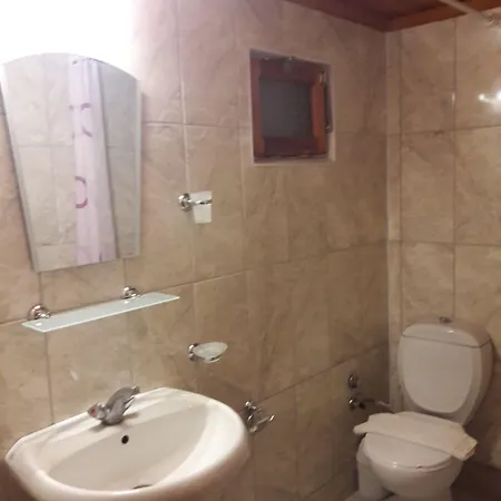 Antonios فندق مبيت وإفطار 2*