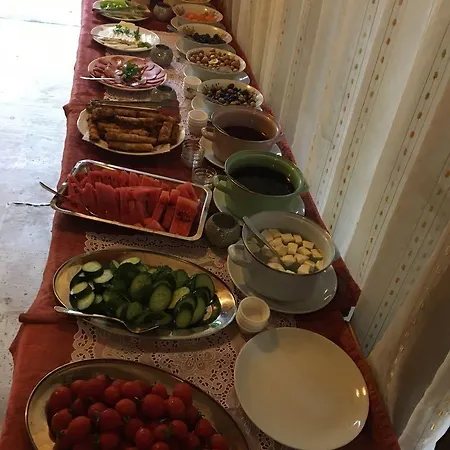 فندق مبيت وإفطار Antonios