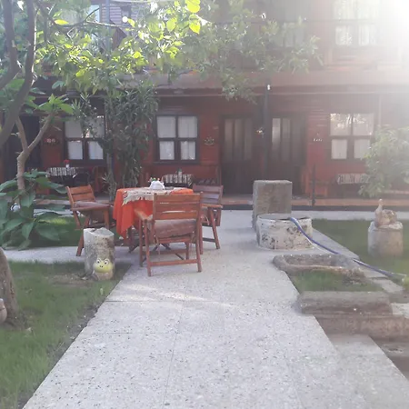 فندق مبيت وإفطار Antonios