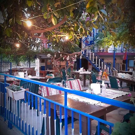 Antonios فندق مبيت وإفطار 2*