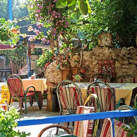 Antonios فندق مبيت وإفطار