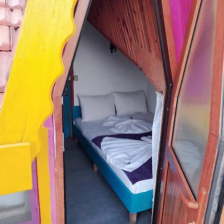 Antonios 2* סייד