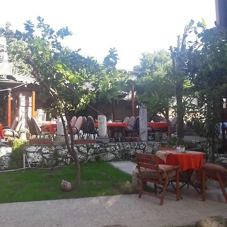 Oda ve Kahvaltı Antonios Side