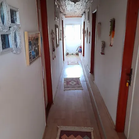 לינה וארוחת בוקר Antonios