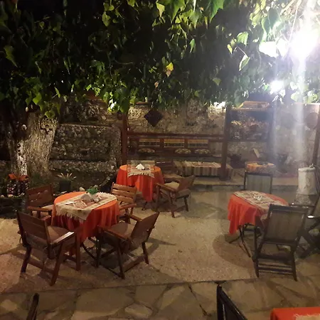 Couette-café Antonios