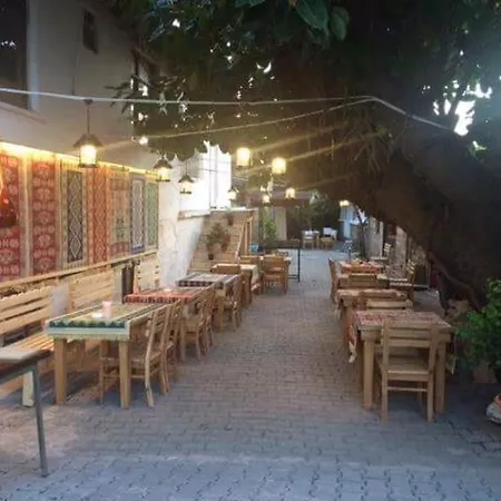 Antonios Couette-café Sidé