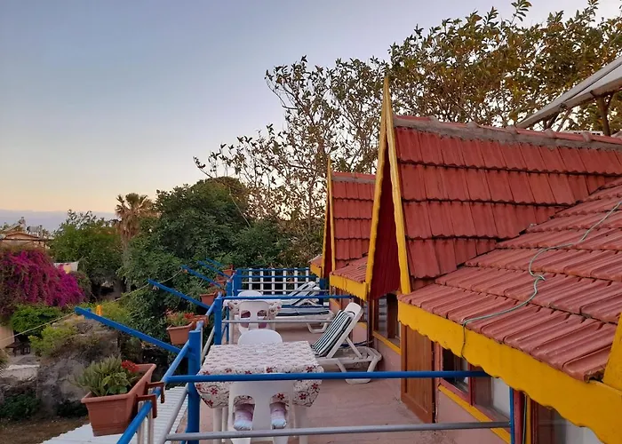 Oda ve Kahvaltı Antonios 2*