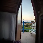 Antonios Bed and Breakfast 2*